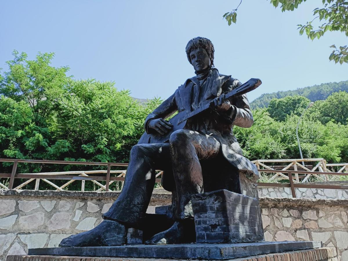 Musica E Poesia Da Battisti Ida Villa Poggio Bustone ภายนอก รูปภาพ