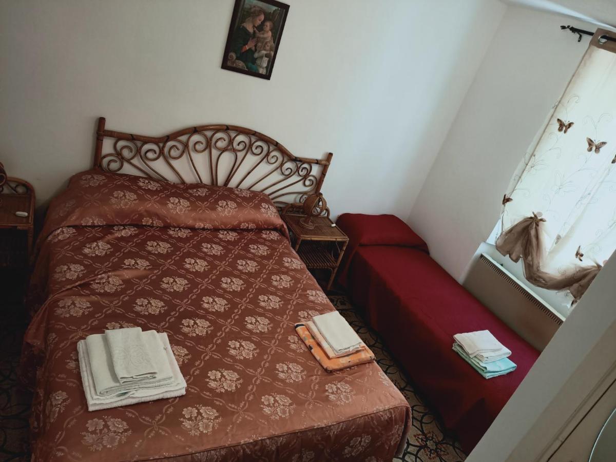 Musica E Poesia Da Battisti Ida Villa Poggio Bustone ภายนอก รูปภาพ